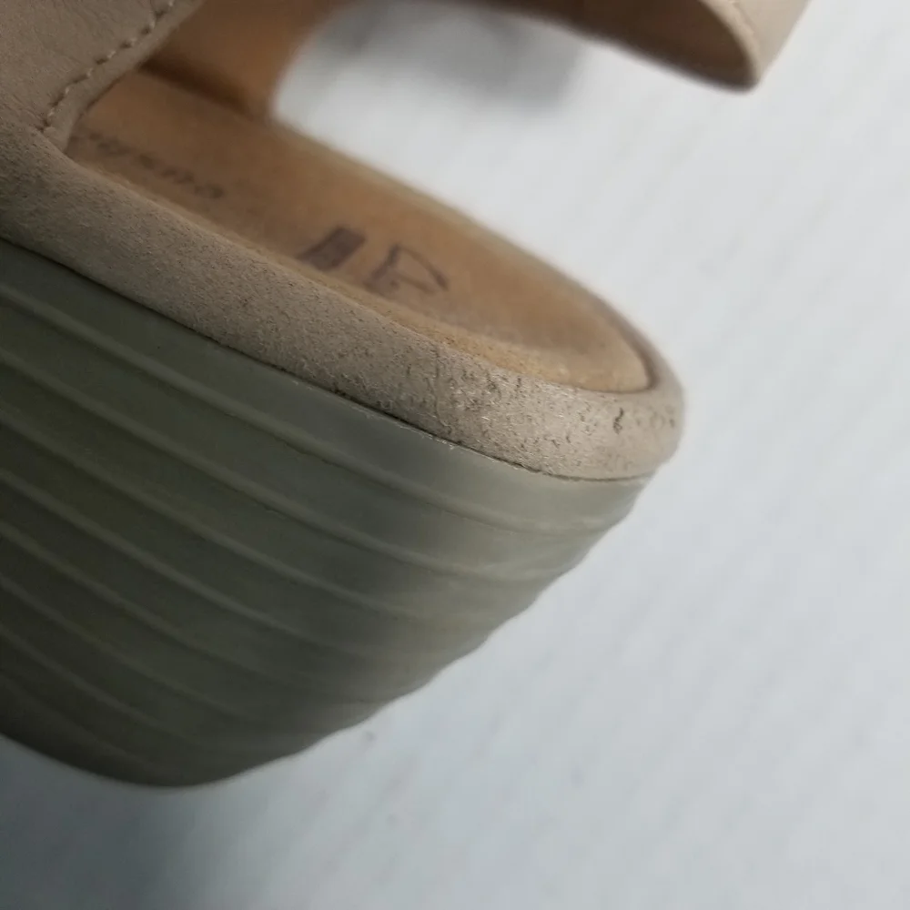 CLARKS COLLECTION SOFT CUSHION WEDGE SHOES SIZE 9